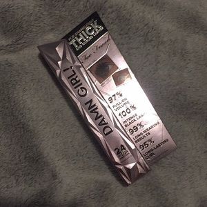 Damn Girl! Too Faced Mascara